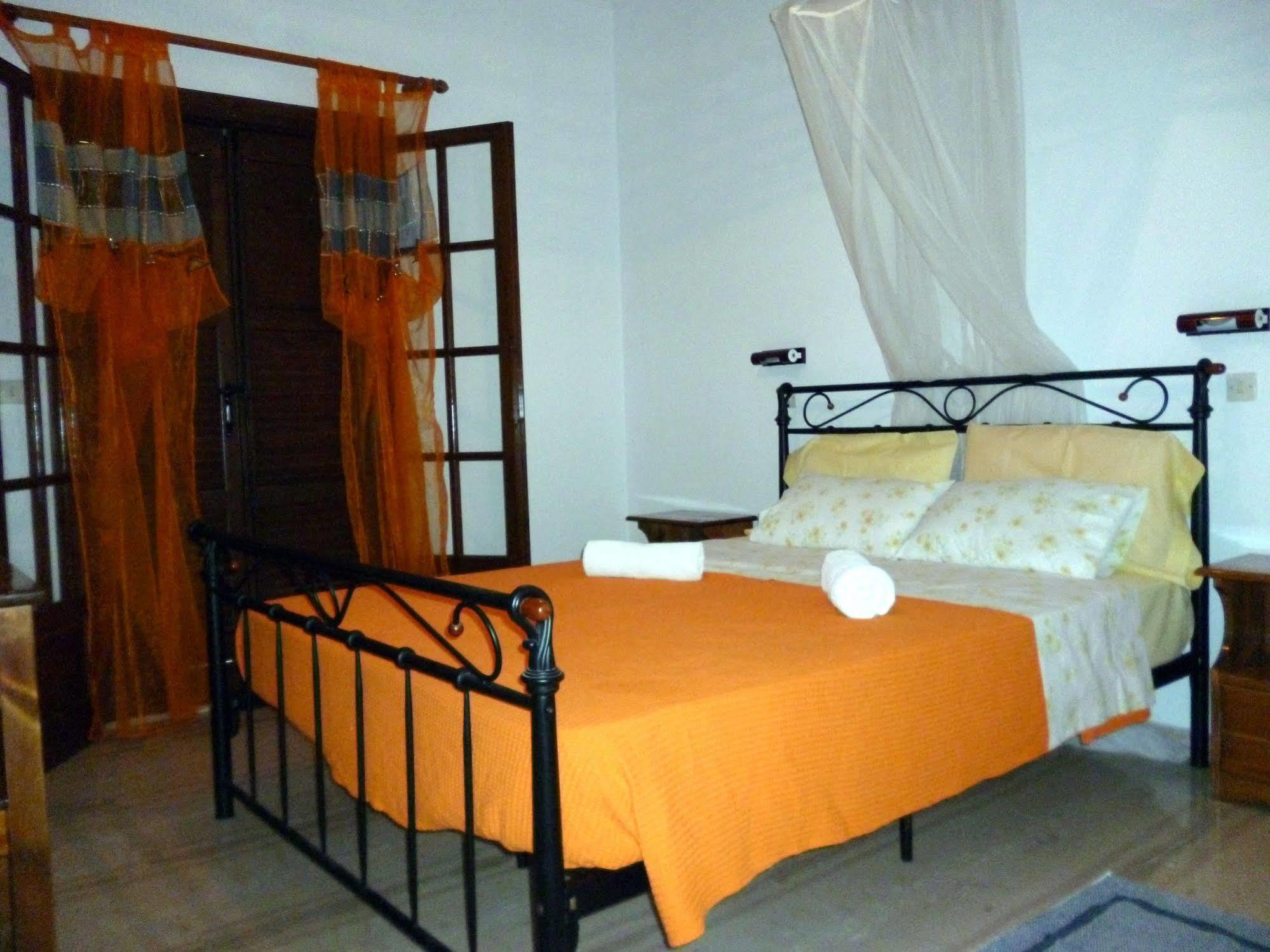 Villa Helen Arillas  Zewnętrze zdjęcie