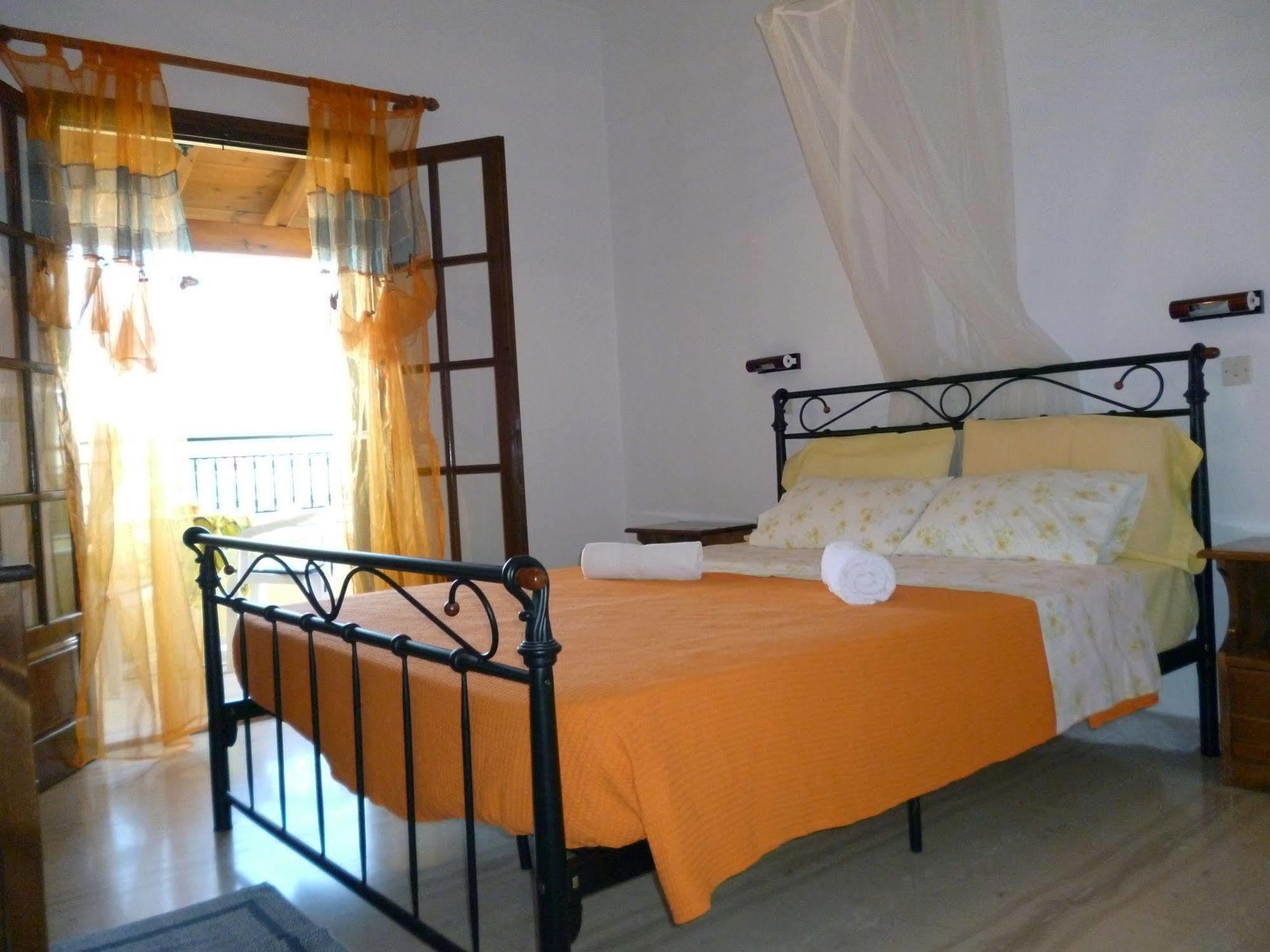 Villa Helen Arillas  Zewnętrze zdjęcie